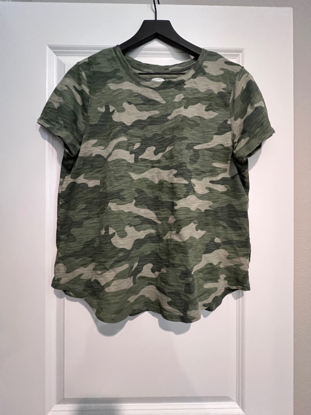 Old Navy T-Shirt